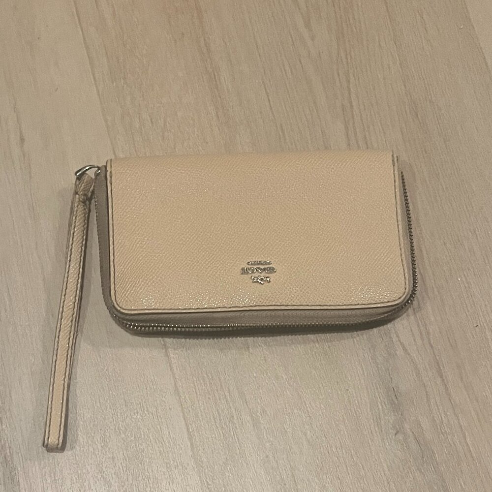Coach Tan and Gold Wallet